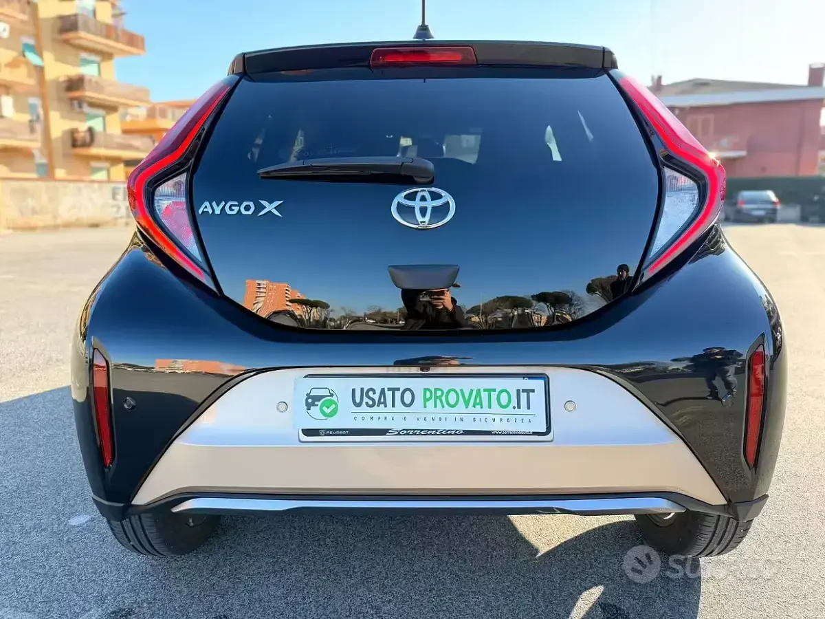 Gebraucht Toyota Aygo X Lounge 72 PS (52 kW) 2023 Gelb SUV