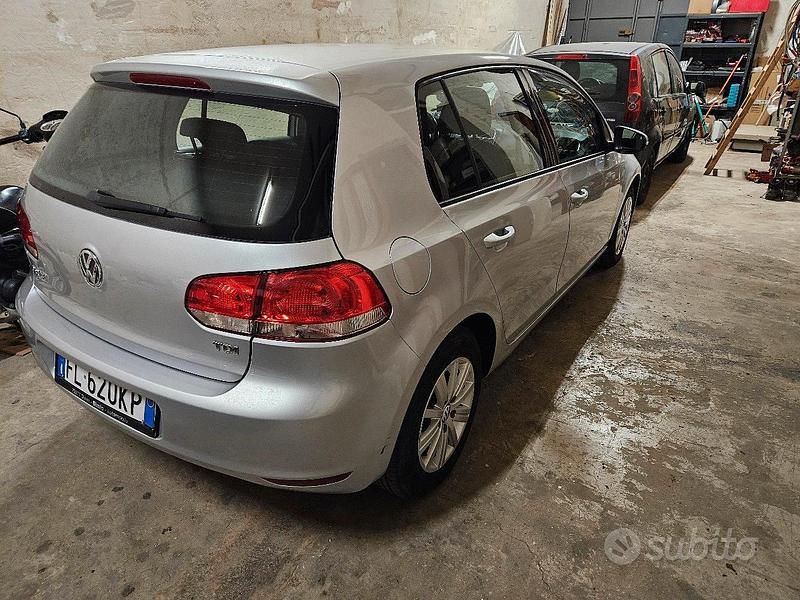 Usata VW Golf VI 90 CV (66 kW) 2010 Grigio Utilitaria