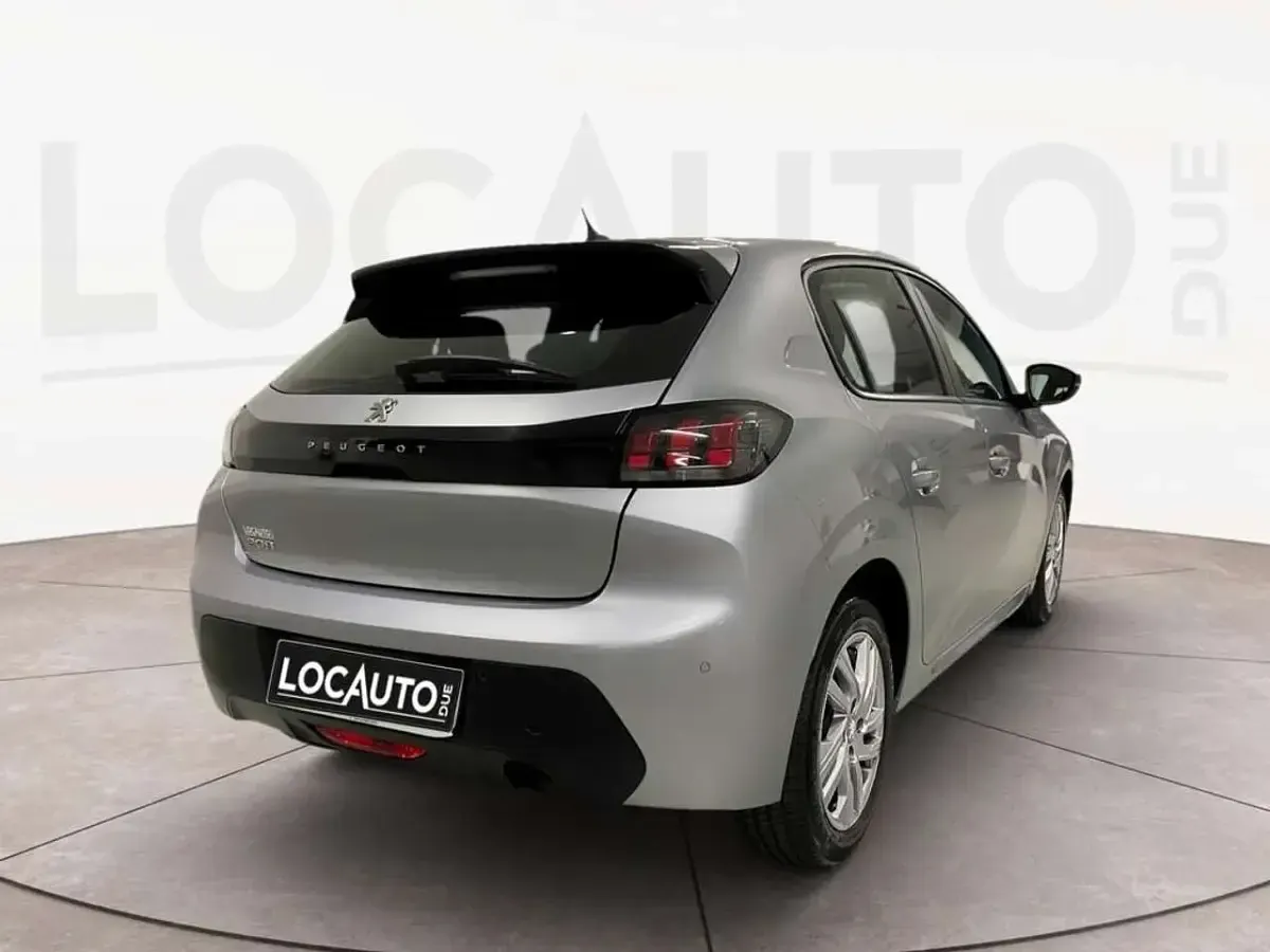 Usata Peugeot 208 Active 75 CV (55 kW) 2023 Grigio Utilitaria