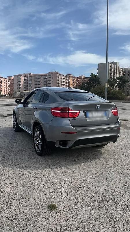 Begagnad BMW X6 2009 Grå SUV