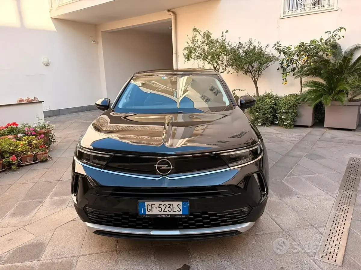 Usata Opel Mokka Elegance 101 CV (74 kW) 2021 Nero SUV