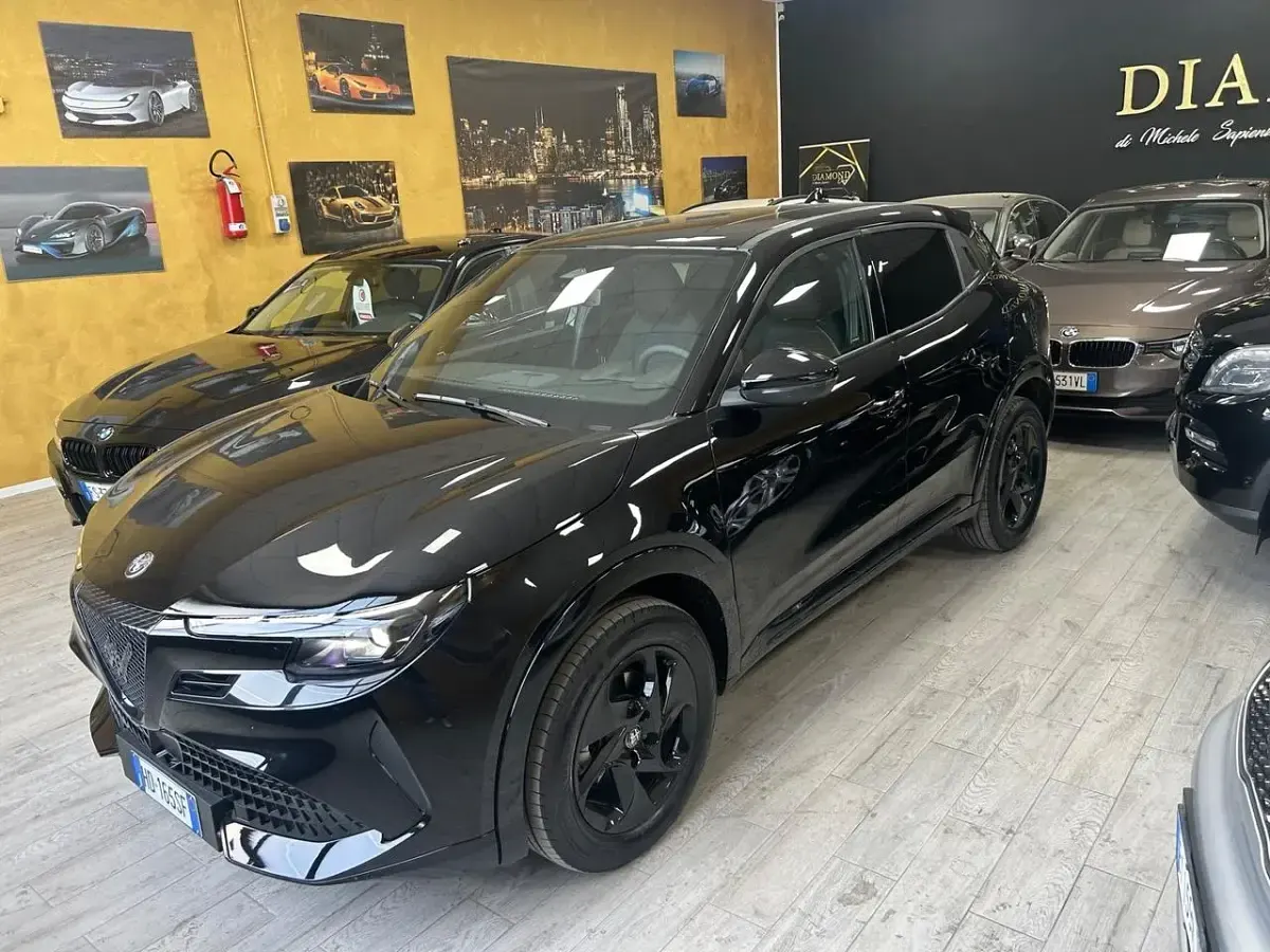 Nuova Alfa Romeo GT Junior Sprint 135 CV (99 kW) 2026 Nero SUV