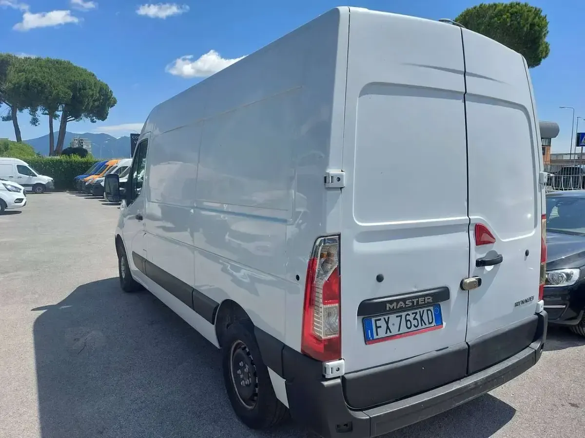 Usata Renault Master 145 CV (106 kW) 2019 Bianco Furgone