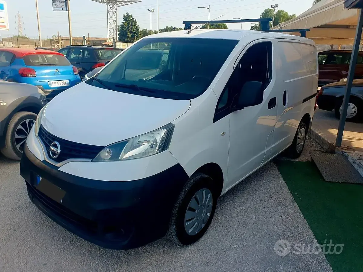 Usata Nissan NV200 110 CV (80 kW) 2012 Bianco Monovolume
