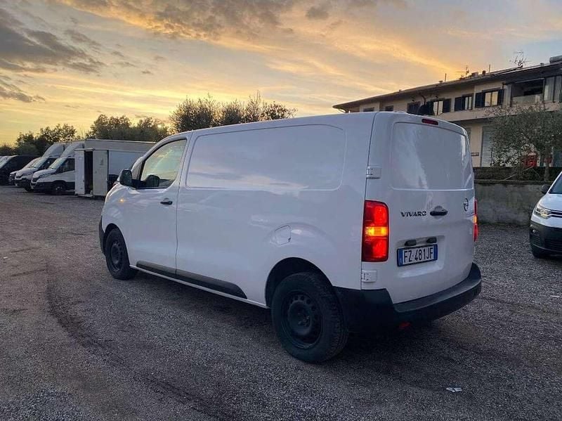 Usata Opel Vivaro Essentia 122 CV (89 kW) 2019 Bianco Monovolume