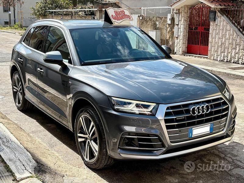 Usata Audi Q5 S-line plus 190 CV (139 kW) 2019 Grigio SUV