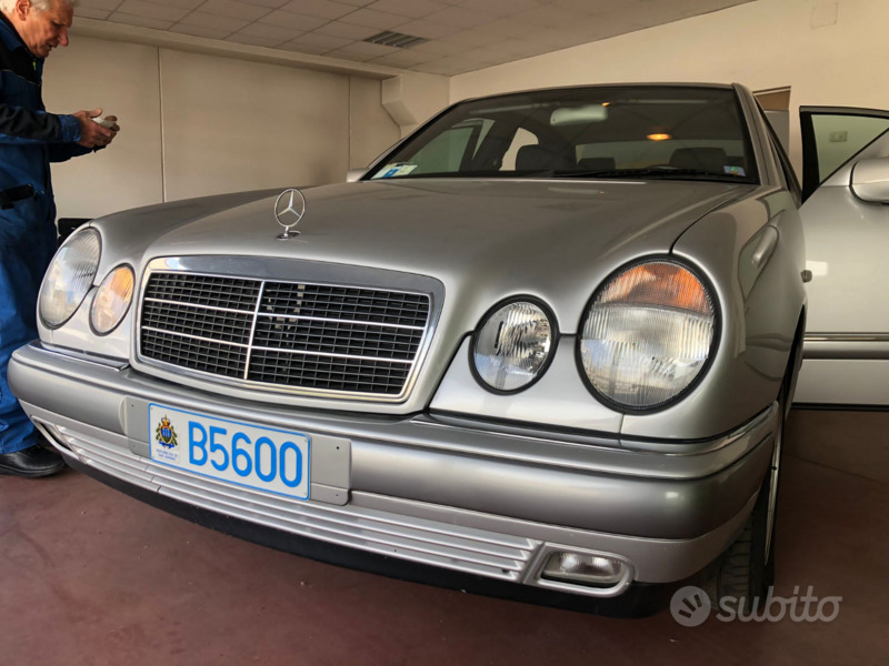 Usato 1997 Mercedes E200 2.0 Benzin 136 CV (7.500 €)