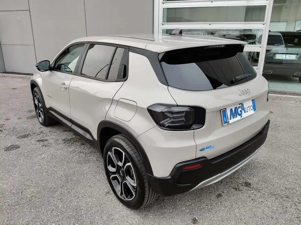 Usata Jeep Avenger EV Summit 61 kW (84 CV) 2025 Other SUV