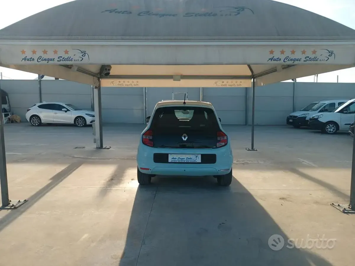 Usata Renault Twingo 90 CV (66 kW) 2016 Bluazzurro Utilitaria