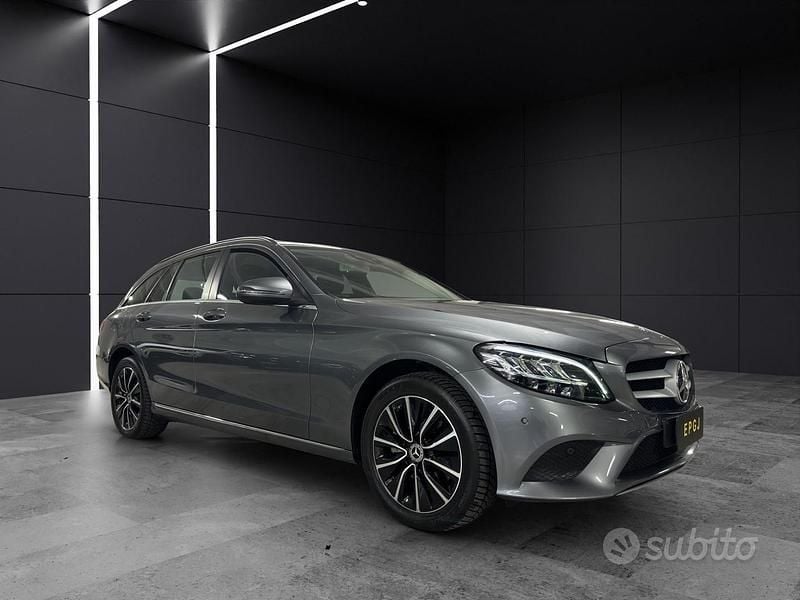 Usata Mercedes C220 194 CV (142 kW) 2019 Grigio Station wagon