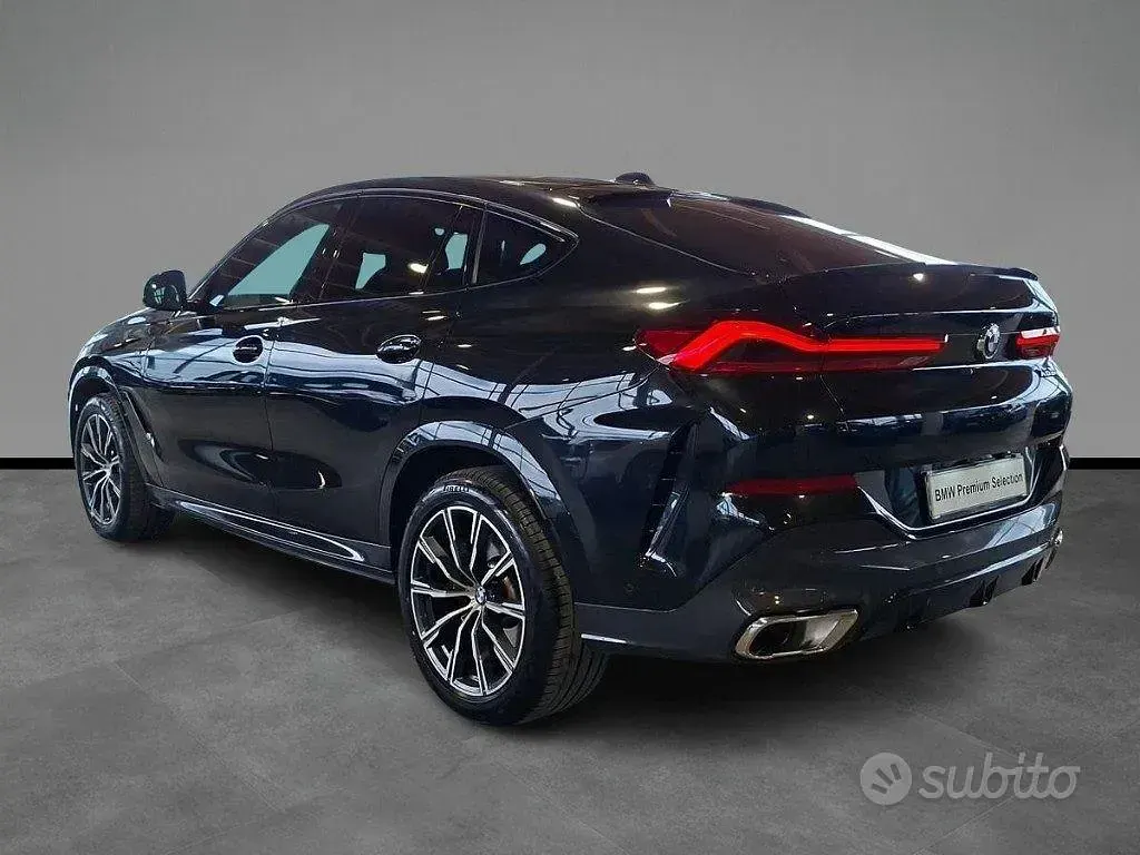 Usata BMW X6 M Sport 286 CV (210 kW) 2023 Nero / metallizzato SUV