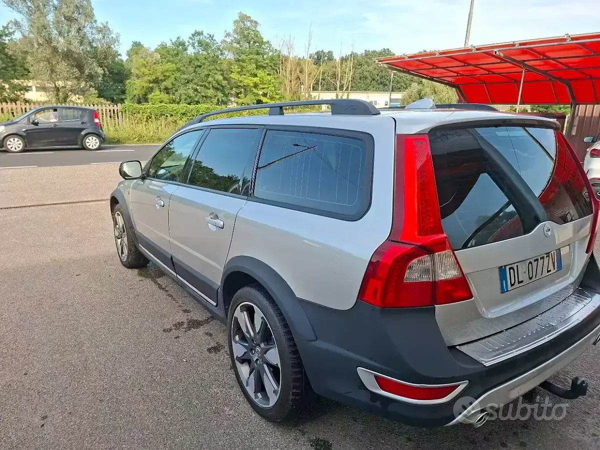 Usata Volvo XC70 Momentum 185 CV (136 kW) 2007 Grigio Station wagon