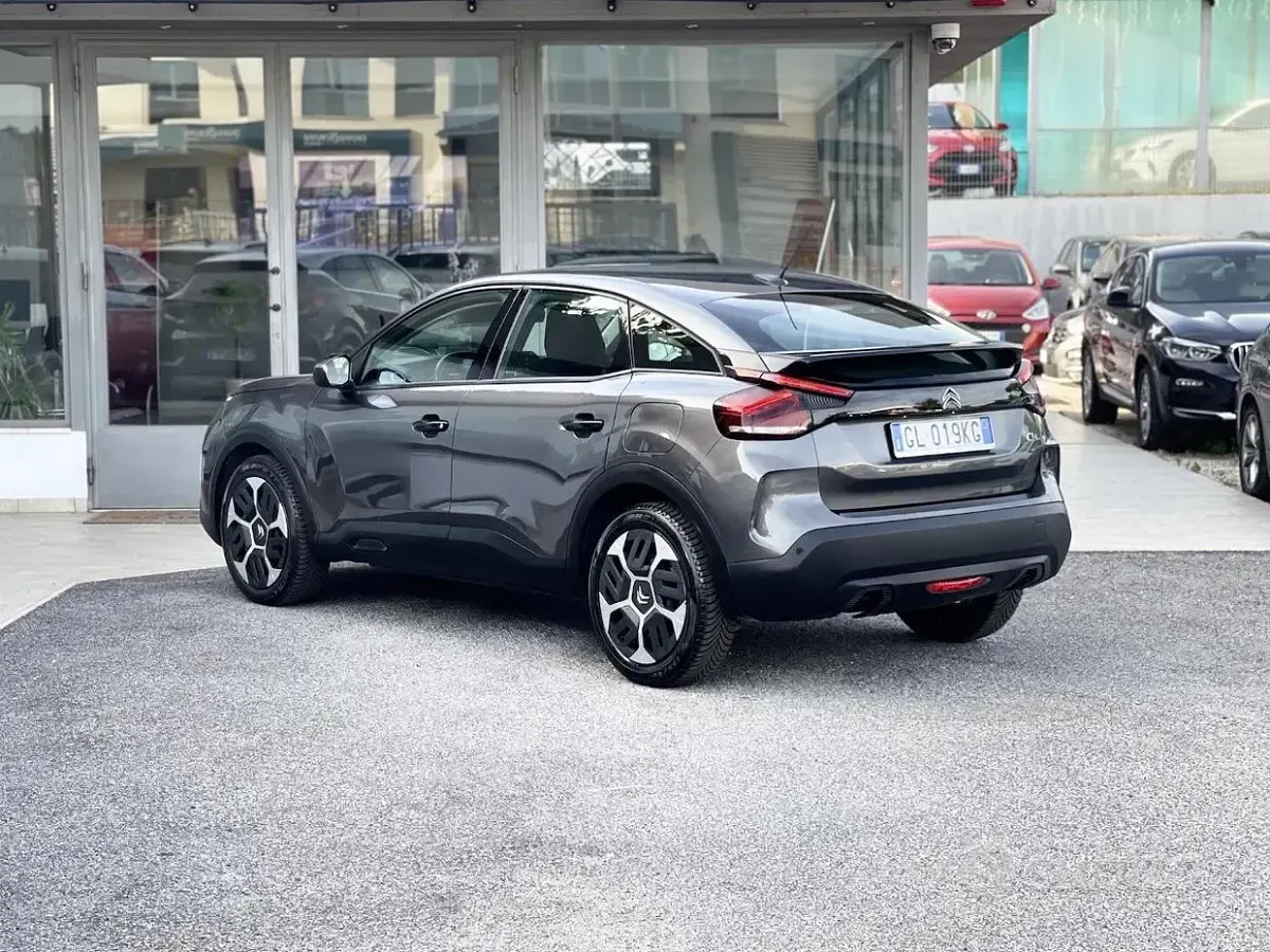 Usata Citroën C4 131 CV (96 kW) 2022 Grigio Berlina