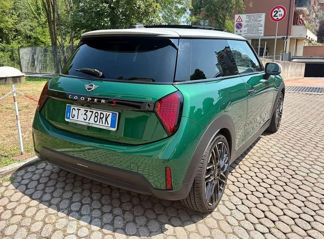 Usata Mini Cooper S Classic 204 CV (150 kW) 2024 Bianco Utilitaria