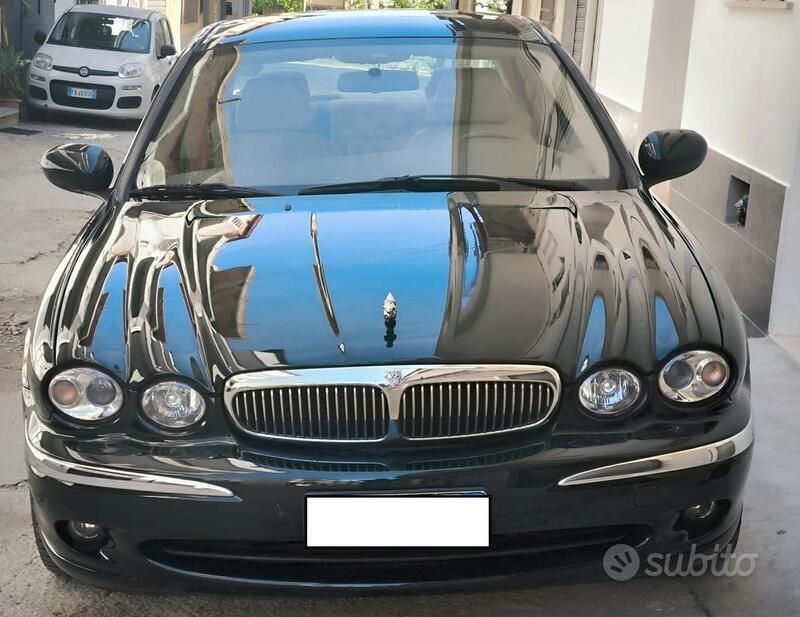 Usata 2005 Jaguar X-type Tre volumi | 6700 € (Molto cara) - Immagine 1/4