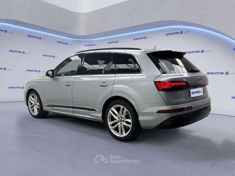 Usata Audi Q7 Sport 287 CV (211 kW) 2023 Argento SUV