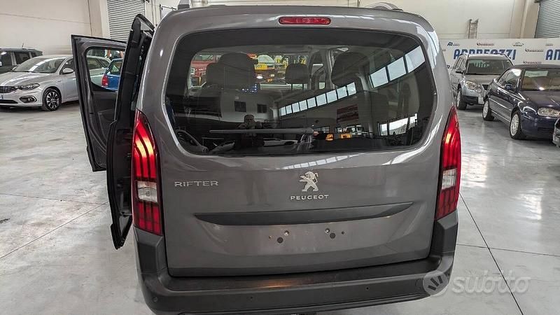 Usata Peugeot Rifter Active 102 CV (75 kW) 2020 Other Monovolume
