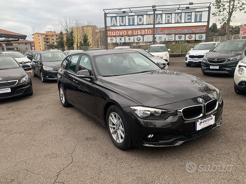 Grigio Usata 2016 BMW 318 Station wagon | 11.850 € (Buon prezzo) - Immagine 1/4