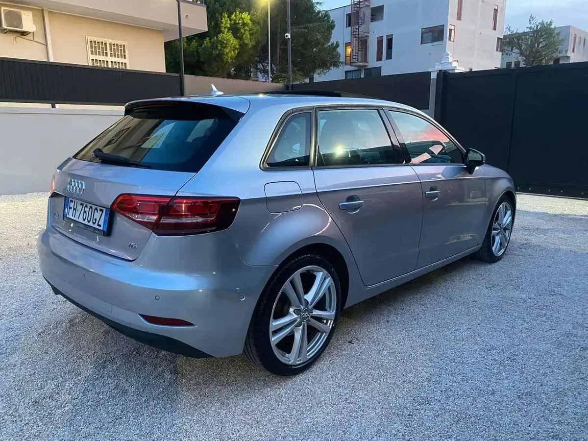 Usata Audi A3 Sport 110 CV (80 kW) 2017 Argento Berlina