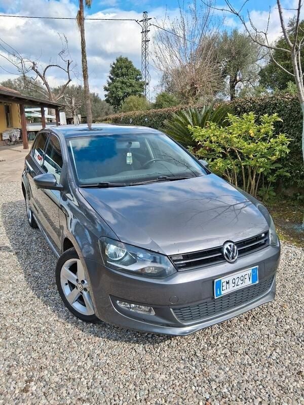 Usata VW Polo 90 CV (66 kW) 2013 Grigio Berlina