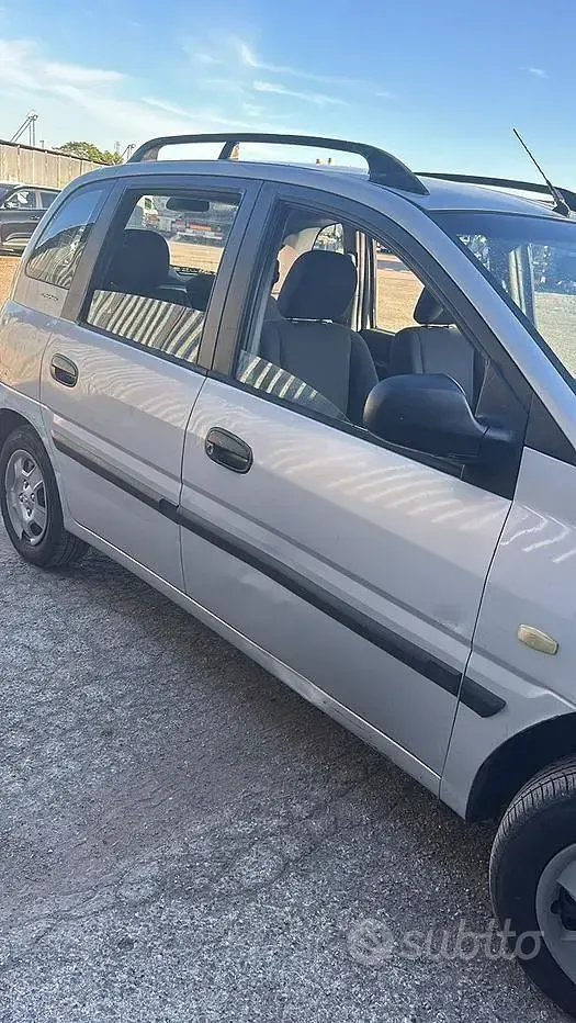 Usata Hyundai Matrix 82 CV (60 kW) 2004 Grigio Monovolume