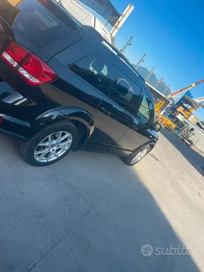 Usata Fiat Freemont 140 CV (102 kW) 2014 Nero SUV