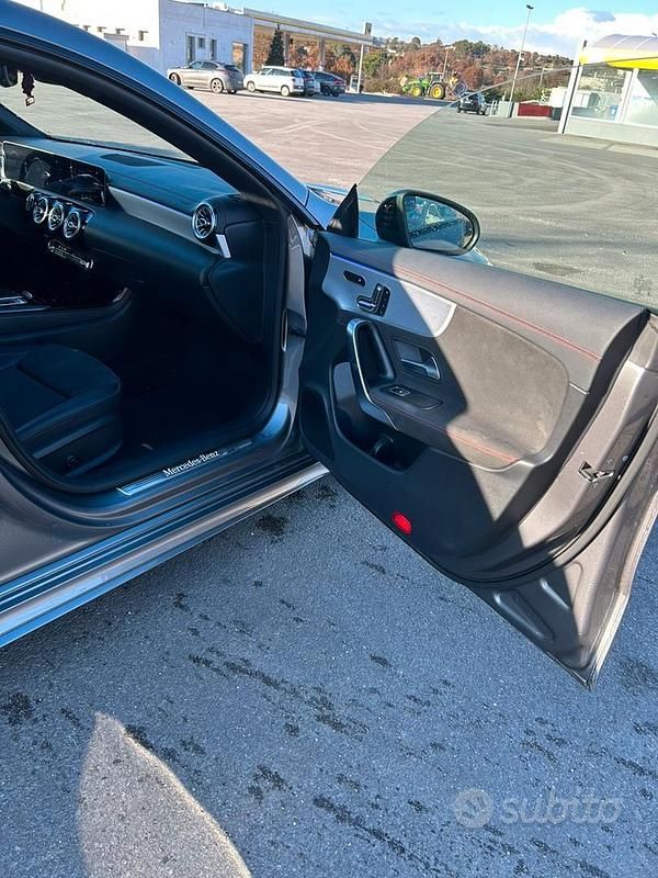 Usata Mercedes CLA200 AMG 150 CV (110 kW) 2019 Station wagon
