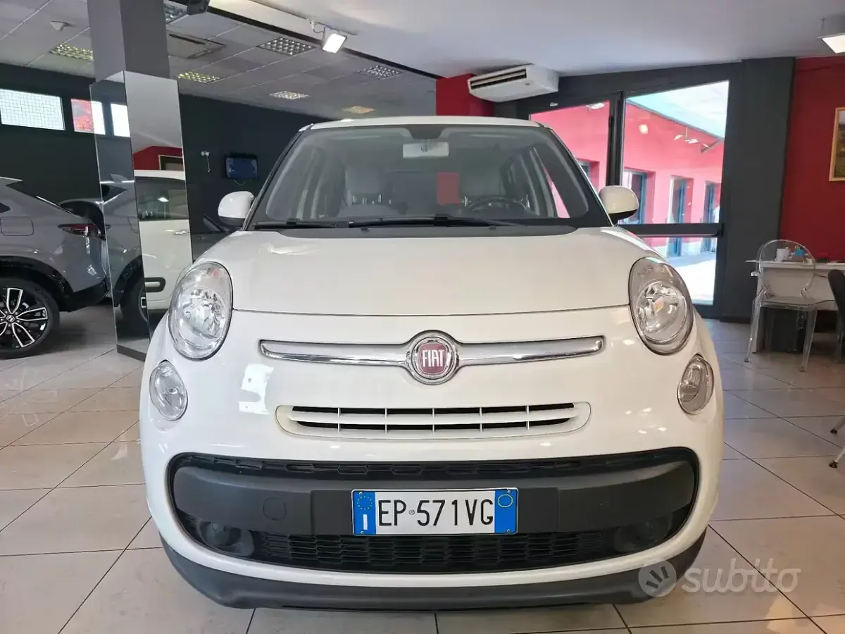 Usata Fiat 500L Lounge 85 CV (62 kW) 2013 Bianco Monovolume