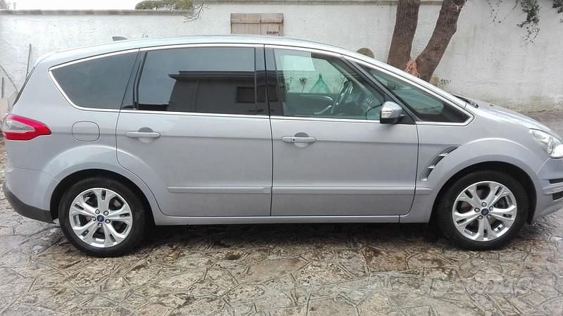 Usata Ford S-MAX Titanium 163 CV (119 kW) 2011 Grigio Monovolume