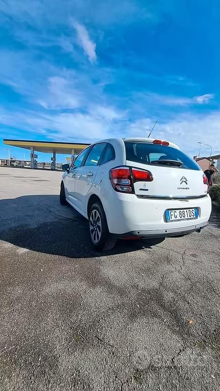Begagnad Citroën C3 SELECTION 75 HK (55 kW) 2016 Vit Sedan
