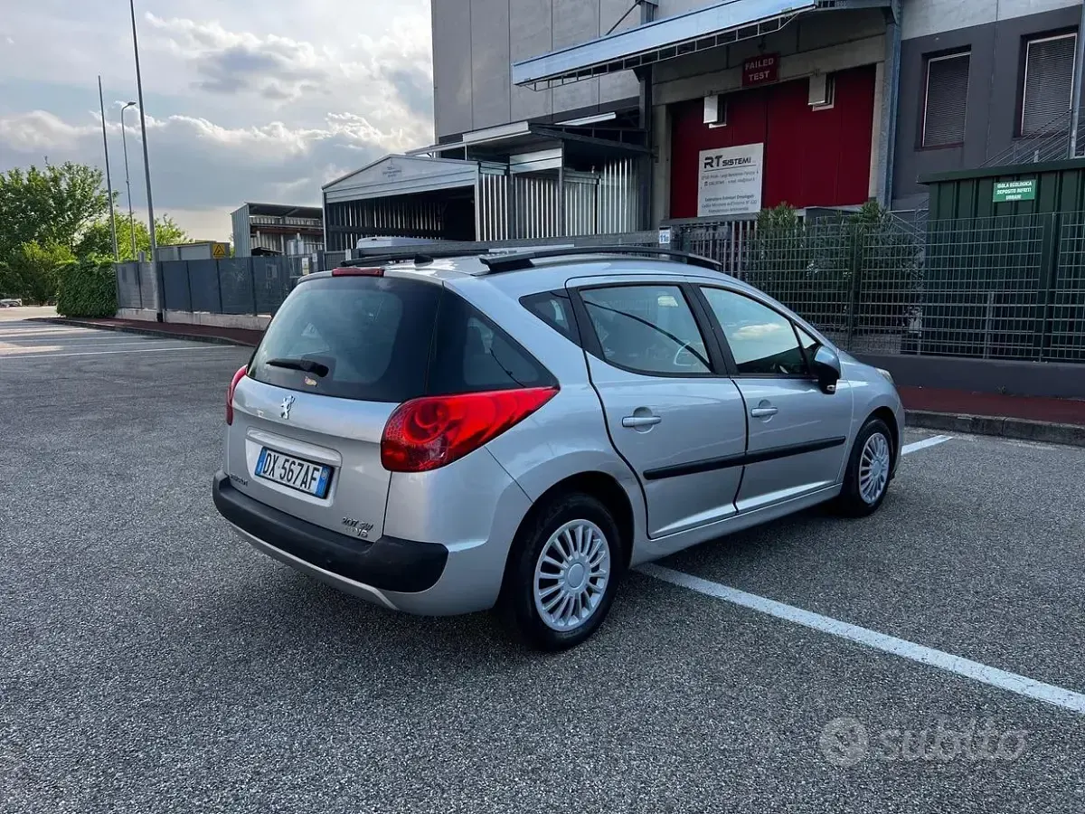 Usata Peugeot 207 73 CV (53 kW) 2009 Grigio Station wagon