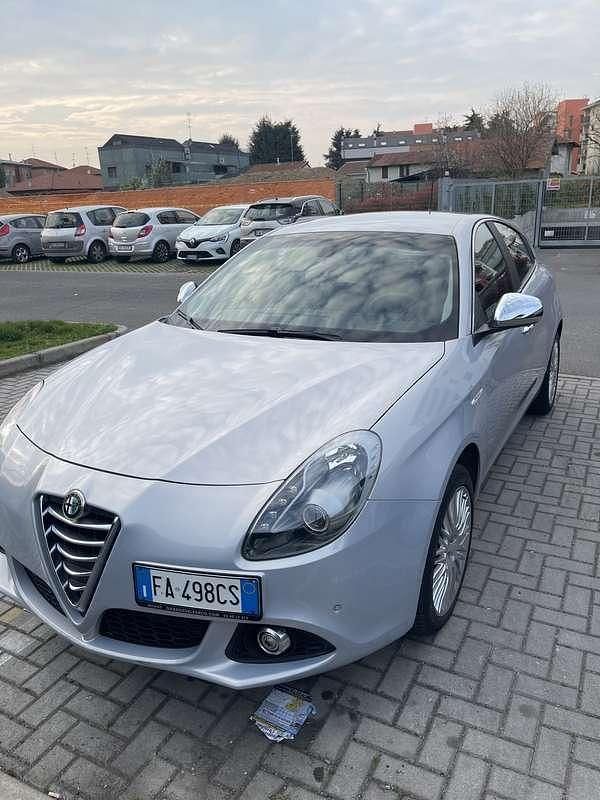 Usata Alfa Romeo Giulietta Exclusive 174 CV (127 kW) 2015 Berlina