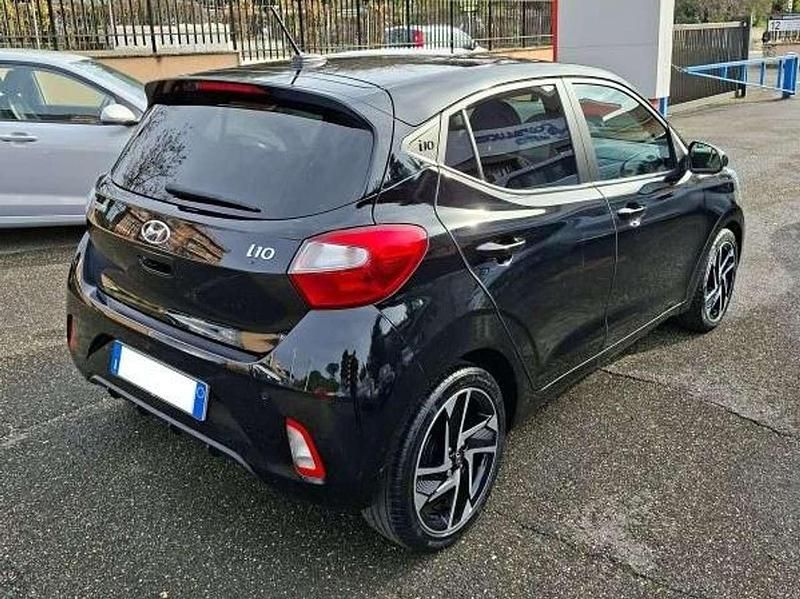 Usata Hyundai i10 Prime 67 CV (49 kW) 2020 Phantom black Utilitaria