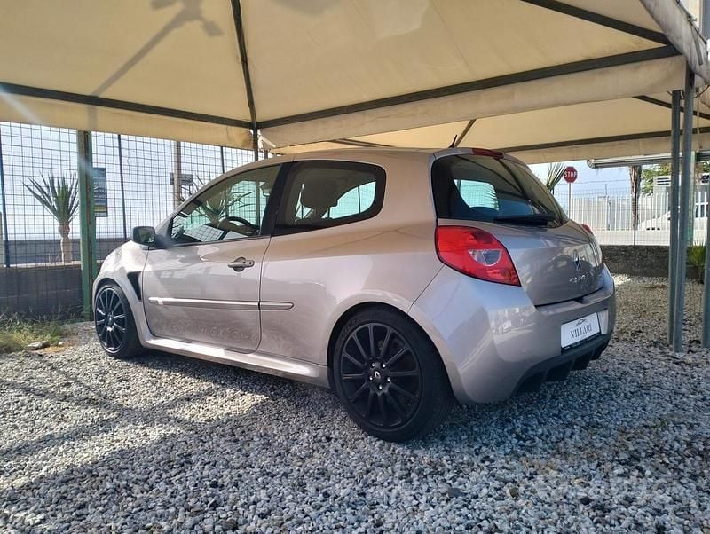 Usata Renault Clio II R.S. 200 CV (147 kW) 2008 Grigio Berlina