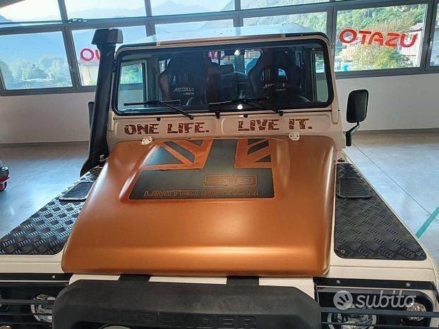 Usata Land Rover Defender 123 CV (90 kW) 2007 Bianco Berlina