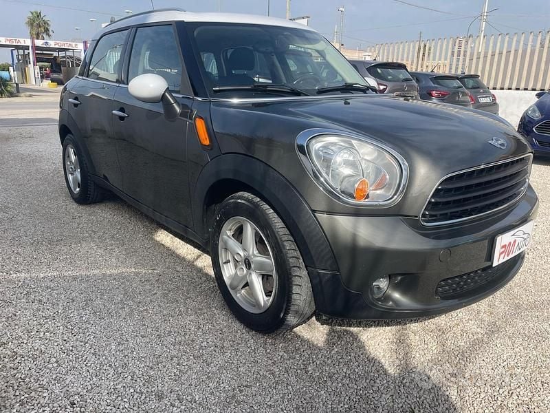 Usata Mini Cooper Countryman 112 CV (82 kW) 2013 Grigio SUV