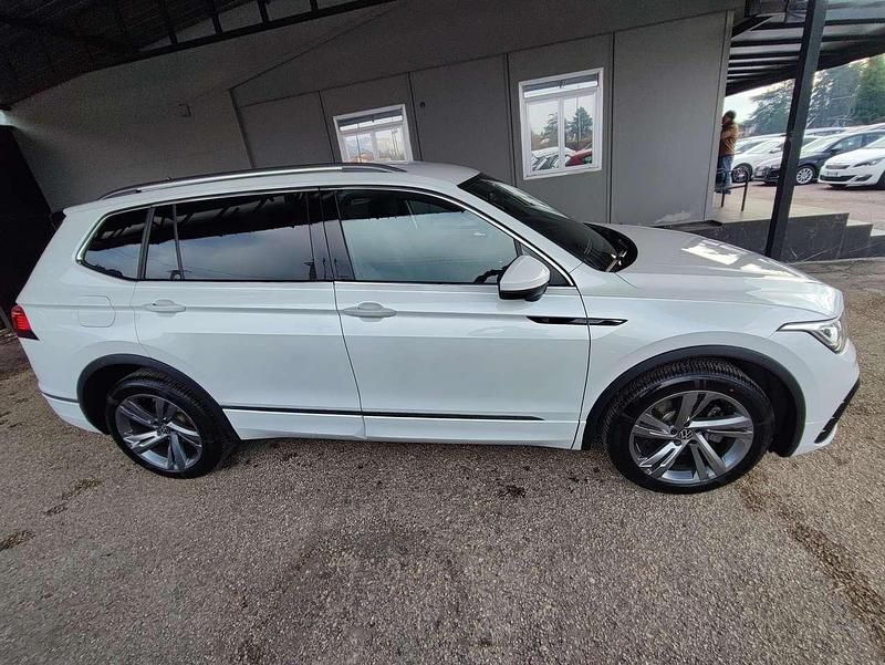 Usata VW Tiguan R-line 200 CV (147 kW) 2023 Bianco SUV