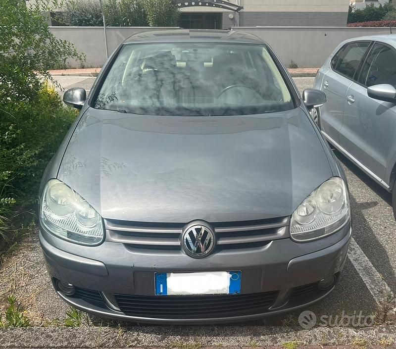 Usata VW Golf IV 115 CV (84 kW) 2005 Grigio Berlina