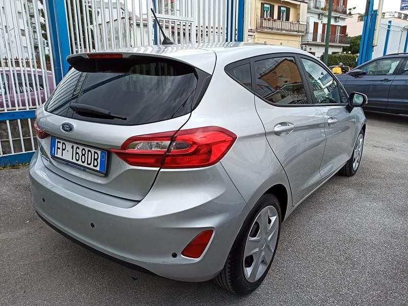 Usata Ford Fiesta 86 CV (63 kW) 2018 Argento Utilitaria
