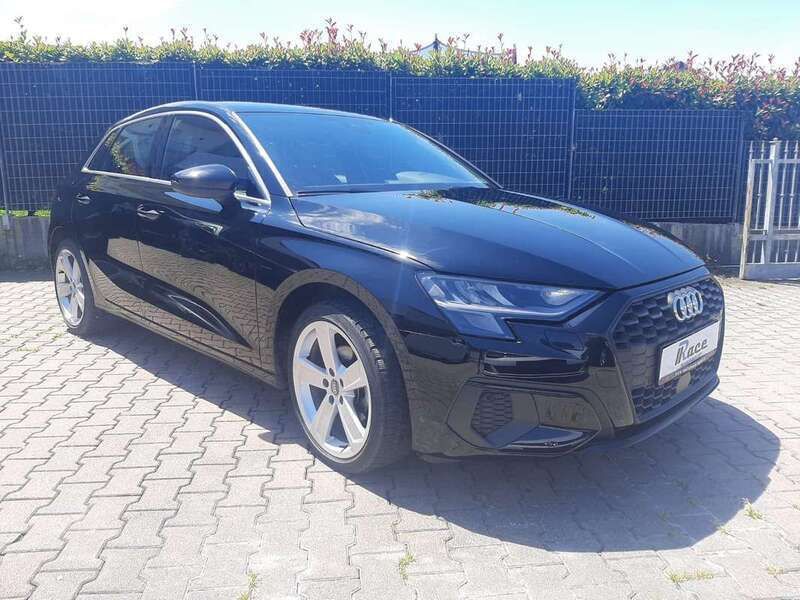 Usata Audi A3 Sportback Advanced 116 CV (85 kW) 2021 Nero Utilitaria