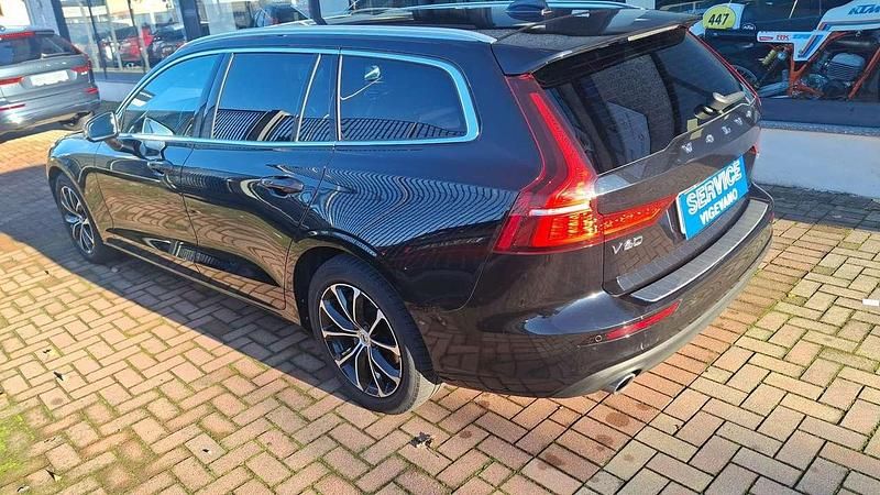 Usata Volvo V60 Business Edition 197 CV (144 kW) 2021 Nero Station wagon