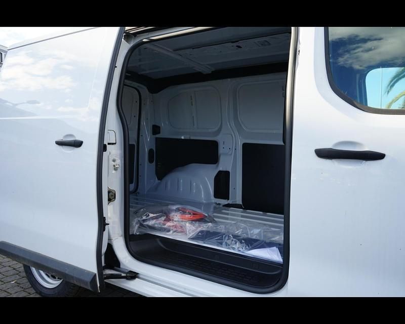 Usata Fiat Scudo Business 75 kW (102 CV) 2022 Bianco Furgone