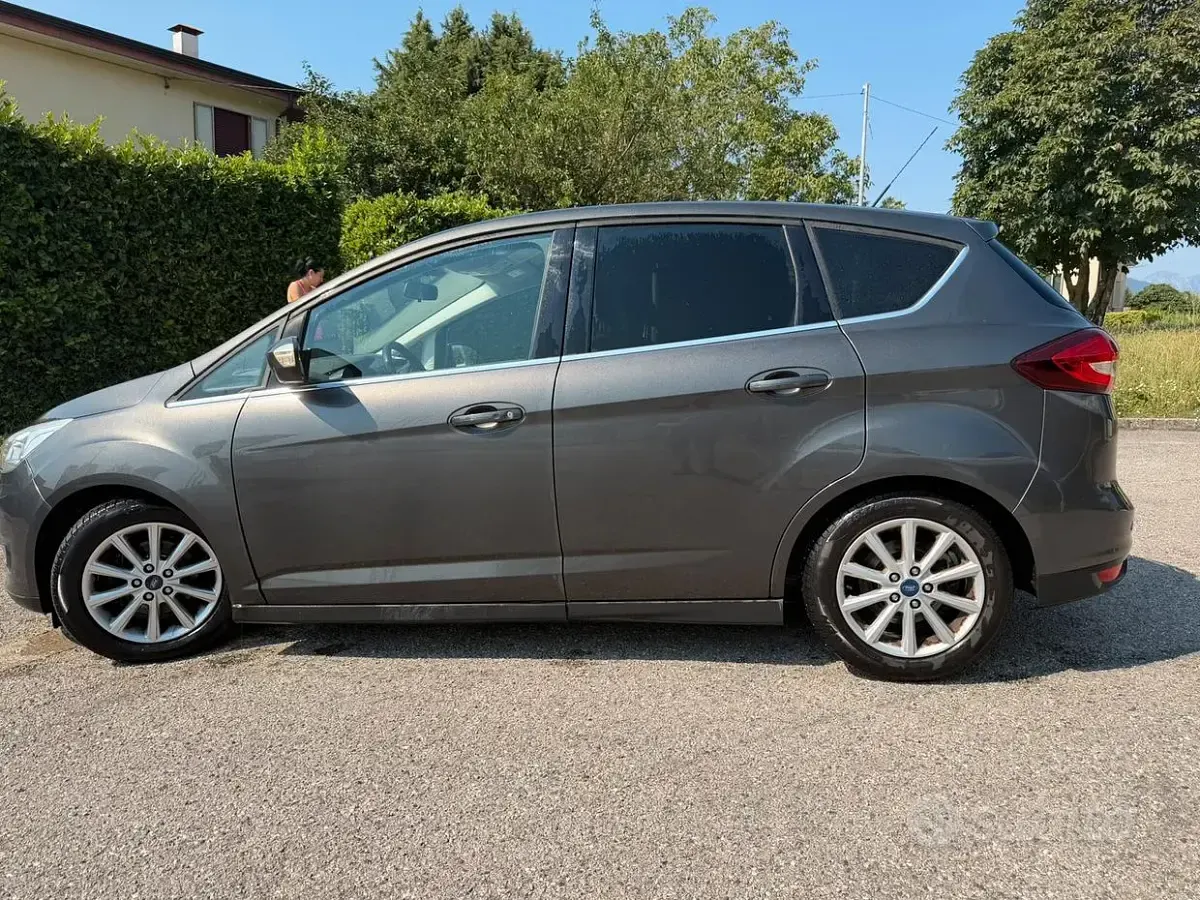 Usata Ford C-MAX 120 CV (88 kW) 2017 Grigio Monovolume