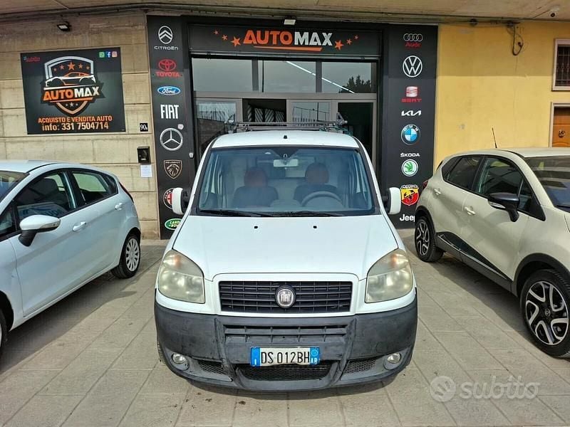 Usata Fiat Doblò S 105 CV (77 kW) 2008 Bianco Monovolume
