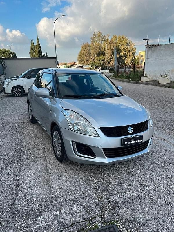 Usata Suzuki Swift 75 CV (55 kW) 2014 Grigio Utilitaria