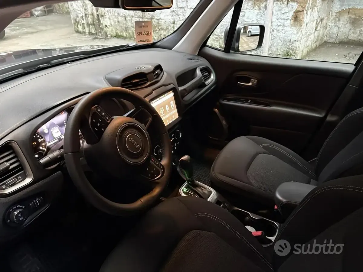 Usata Jeep Renegade Limited 140 CV (102 kW) 2020 Grigio SUV