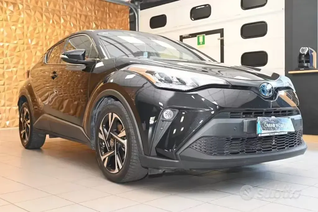 Usata Toyota C-HR Sport 98 CV (72 kW) 2022 Nero met SUV