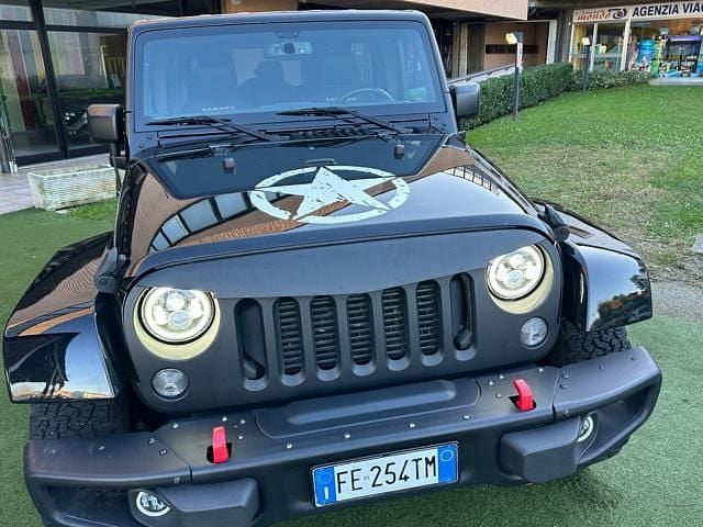 Usata Jeep Wrangler Unlimited Sahara 200 CV (147 kW) 2016 Nero SUV