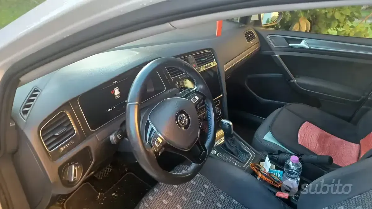 Usata VW e-Golf 36 kW (49 CV) 2020 Bianco Utilitaria