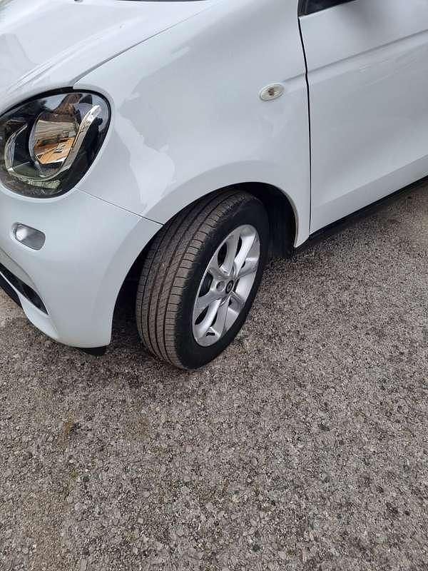 Usata Smart ForFour Pure 64 CV (47 kW) 2018 Utilitaria